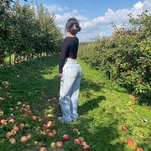 Meet your Posher, Val